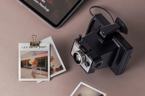 宝丽来相机照片相框提案展示样机PSD模板 Psd Polaroid Mockup Frames Set