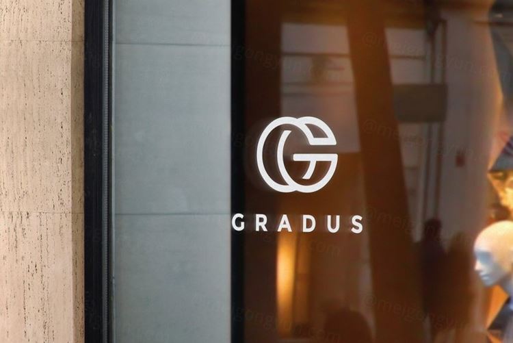 商店橱窗玻璃防撞提示LOGO店名设计提案样机模板 Logo