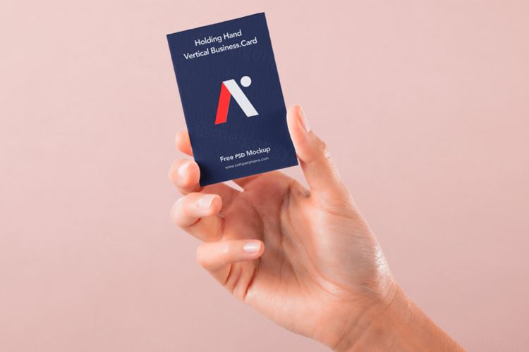 手持名片品牌设计展示样机模板 Hand Holding Vertical Psd Business Card Mockup