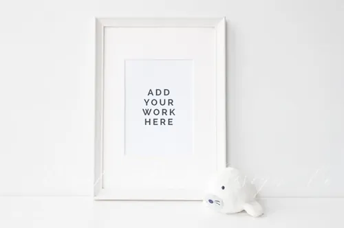 托儿所主题画框样机模板 Frame mock up