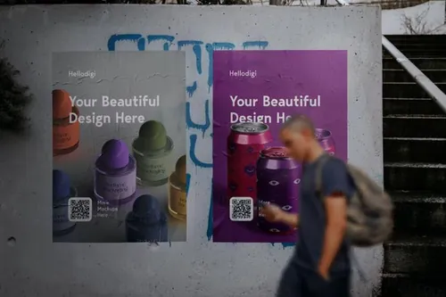 户外皱巴巴的宣传单海报广告设计贴图展示样机PSD模板 Wal