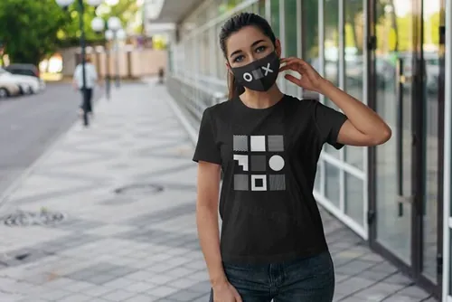 配套的T恤 口罩套装样机素材（PSD）