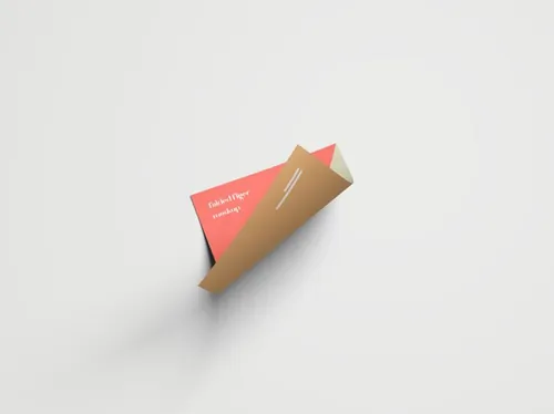 折叠传单模型Folded Flyer Mockup