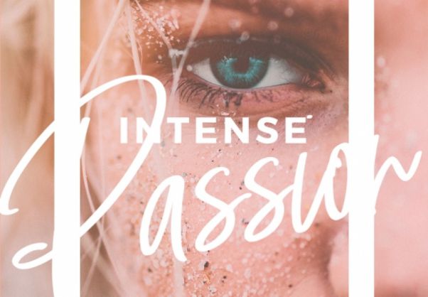 暖色调时尚温馨手机端APP宣传广告图PSD海报模板Blush Emot