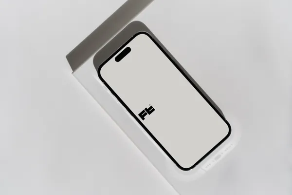 高质量苹果手机APP设计提案UI贴图展示样机模板 iPhone 14 Pro Mockup-6