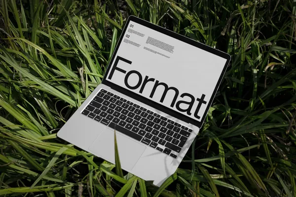 高质量苹果笔记本Web网页设计贴图展示样机模板素材 Macbook Mockup