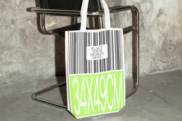 高质量环保袋布袋品牌包装设计提案贴图展示样机模板素材 Totebag Mockup 01