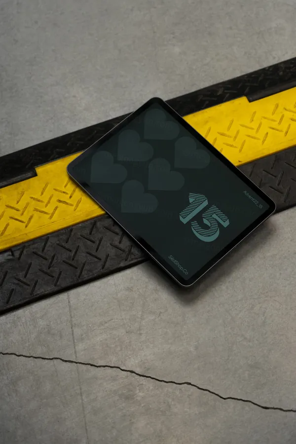 高级阴影苹果iPad平板网页APP设计贴图UI提案展示样机模板 A22-15