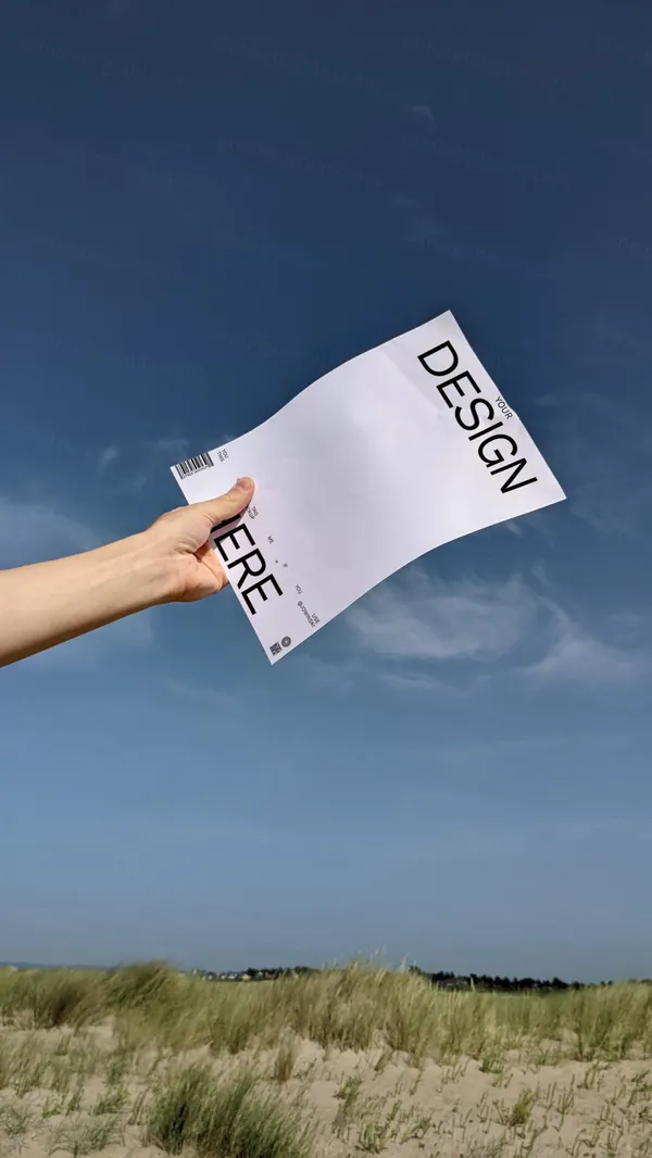 潮流小清新风高清实拍户外宣传单海报设计贴图展示样机模板-7