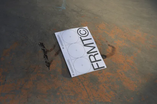 高端户外街头宣传单广告海报设计提案贴图展示样机模板素材 Urban Poster Mockup-4