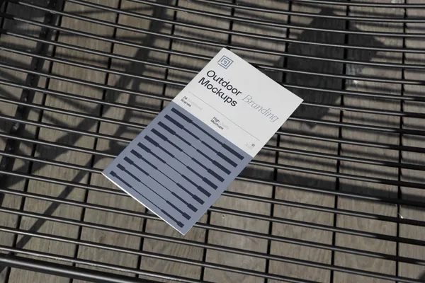 高质量户外广告传单折页海报设计提案贴图展示样机模板 Outdoor Branding Mockup-2