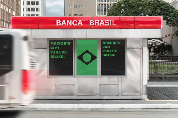 高质量户外高清摄影城市街头公交站台广告海报设计贴图展示样机模板 Poster Mockup