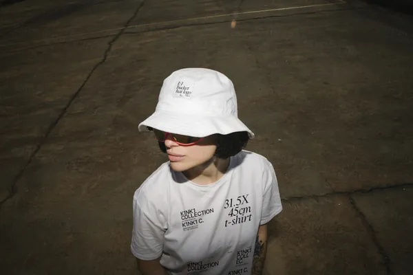 高端户外实拍渔夫帽服装潮牌设计提案贴图展示样机模板 Bucket Hat Pack 02