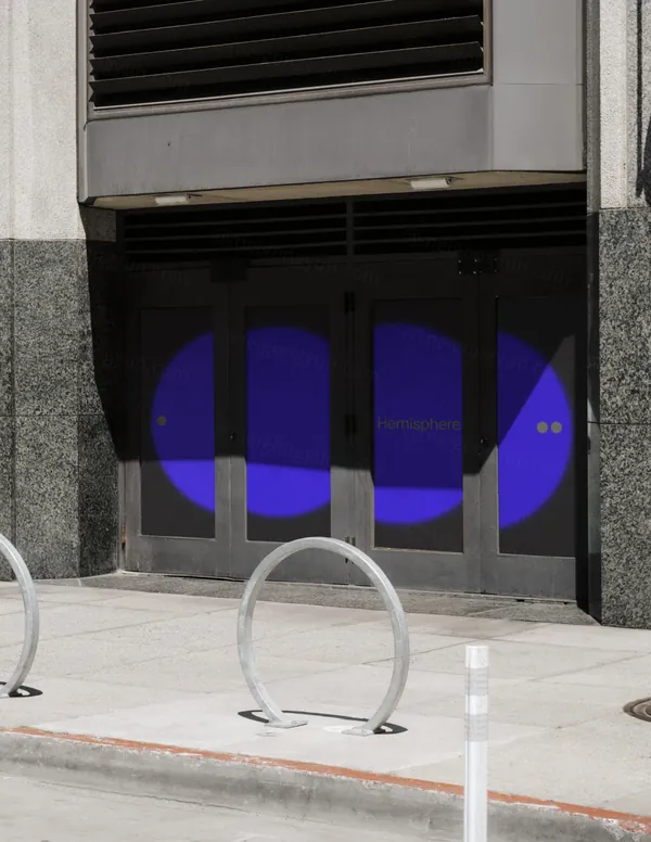 加利福尼亚街头橱窗广告海报设计贴图展示样机模板素材 ARTD SFLA Window 002