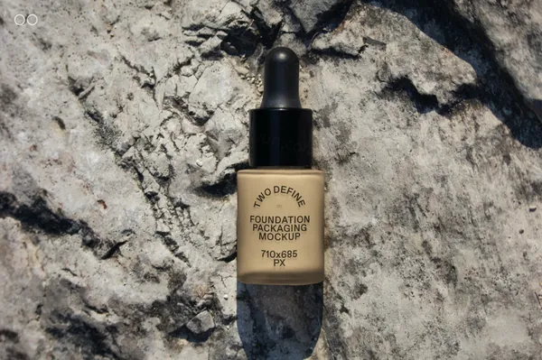 大自然户外实拍化妆品包装设计贴图展示样机模板素材 Beauty in Nature