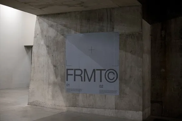 高质量实拍无CG户外海报设计贴图展示样机模板 FORMAT B2 SIGNAGE 03