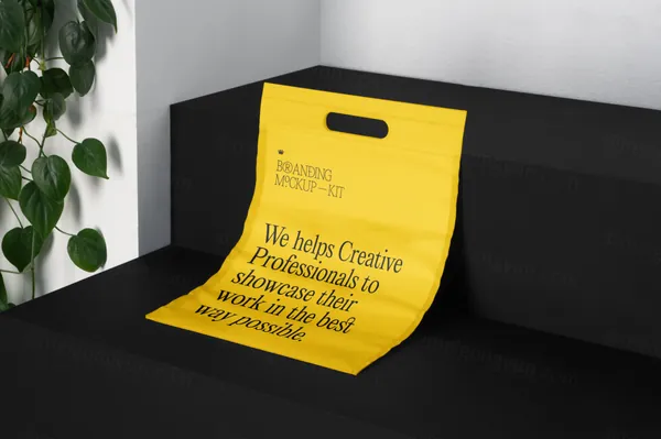 高端塑料袋手提袋服装品牌包装VI设计提案贴图展示样机模板 Branding Mockups