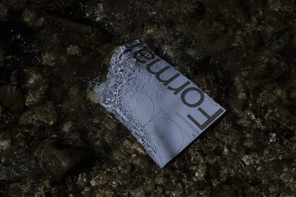 高端摄影实拍宣传单广告海报设计提案贴图展示样机模板素材 Poster Mockup-5