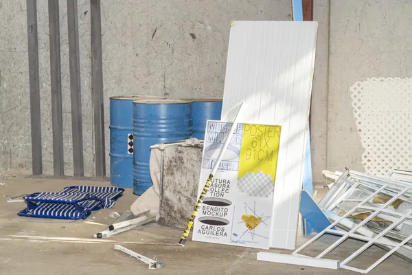 末日废土风废弃杂乱垃圾场景海报传单招贴设计贴图展示样机模板 Poster Mockup-15