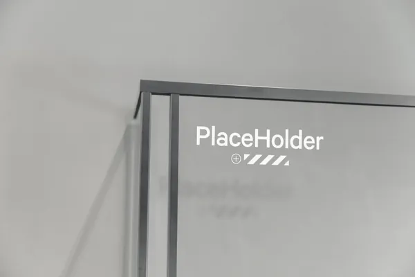 高端办公室玻璃提示警示标识品牌导视系统设计贴图展示样机模板 Signage Mockup